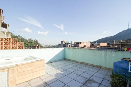 Casa para alugar com 100m², 3 quartos e 2 vagas Casa para alugar com 100m², 3 quartos e 2 vagasRooftop