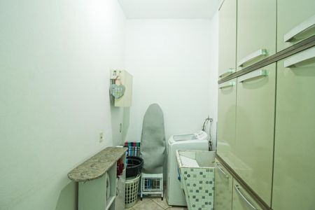 Área de Serviço de casa para alugar com 3 quartos, 100m² em Vila Jaraguá, São Paulo