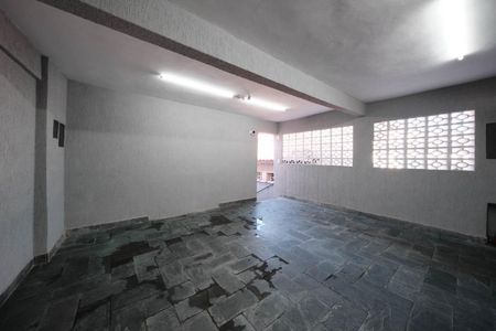 Área externa de casa à venda com 2 quartos, 150m² em Artur Alvim, São Paulo