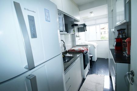 Cozinha de apartamento para alugar com 2 quartos, 54m² em Irajá, Rio de Janeiro