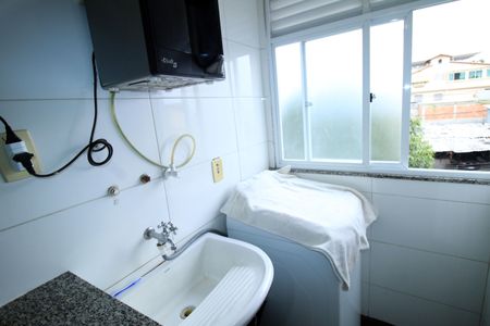 Área de Serviço de apartamento para alugar com 2 quartos, 54m² em Irajá, Rio de Janeiro