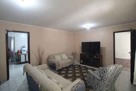Casa à venda com 320m², 3 quartos e 4 vagasSala