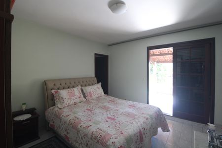 Casa à venda com 320m², 3 quartos e 4 vagasSuíte
