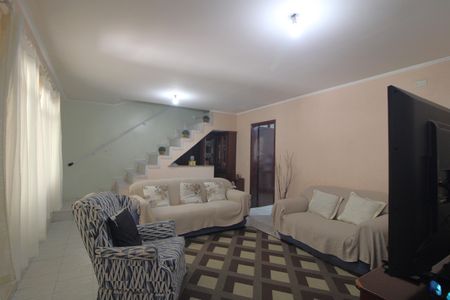 Casa à venda com 3 quartos, 320m² em Parque Brasil, São Paulo