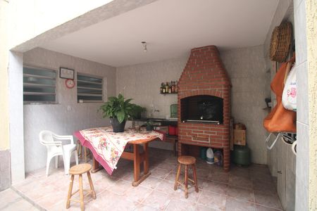 Casa à venda com 320m², 3 quartos e 4 vagasChurrasqueira