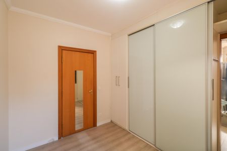 Apartamento para alugar com 117m², 4 quartos e 2 vagas Apartamento para alugar com 117m², 4 quartos e 2 vagasSuíte 2