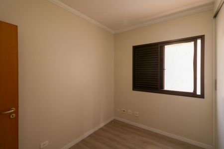 Apartamento para alugar com 117m², 4 quartos e 2 vagas Apartamento para alugar com 117m², 4 quartos e 2 vagasQuarto 2