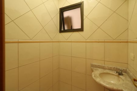 Apartamento para alugar com 117m², 4 quartos e 2 vagas Apartamento para alugar com 117m², 4 quartos e 2 vagasLavabo