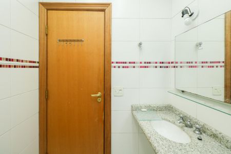 Apartamento para alugar com 117m², 4 quartos e 2 vagas Apartamento para alugar com 117m², 4 quartos e 2 vagasBanheiro