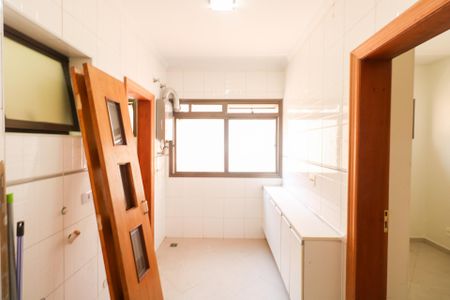Área de Serviço de apartamento para alugar com 4 quartos, 117m² em Santa Paula, São Caetano do Sul