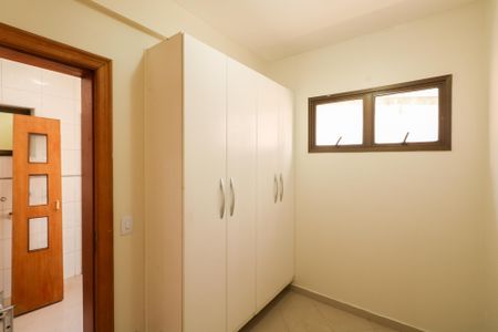 Quarto de Serviço de apartamento para alugar com 4 quartos, 117m² em Santa Paula, São Caetano do Sul