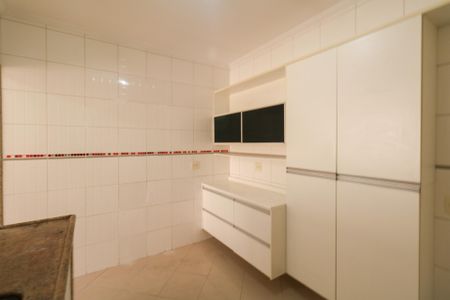 Apartamento para alugar com 117m², 4 quartos e 2 vagas Apartamento para alugar com 117m², 4 quartos e 2 vagasCozinha