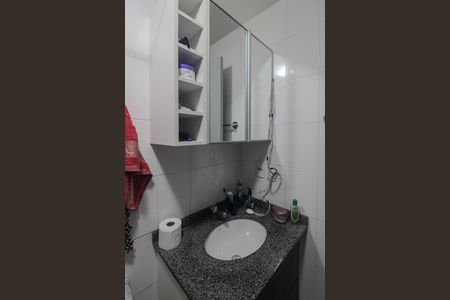 Banheiro social de apartamento para alugar com 3 quartos, 90m² em Tristeza, Porto Alegre