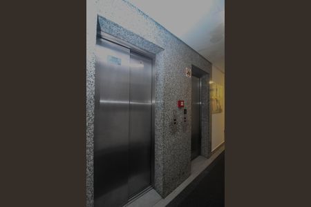 Hall de entrada de apartamento para alugar com 3 quartos, 90m² em Tristeza, Porto Alegre