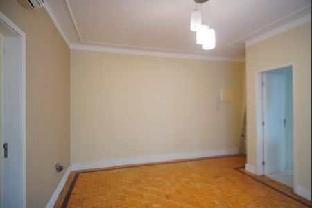 Apartamento à venda com 120m², 3 quartos e sem vagaSala