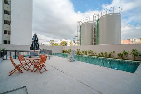Apartamento à venda com 37m², 2 quartos e sem vagaÁrea comum - Piscina