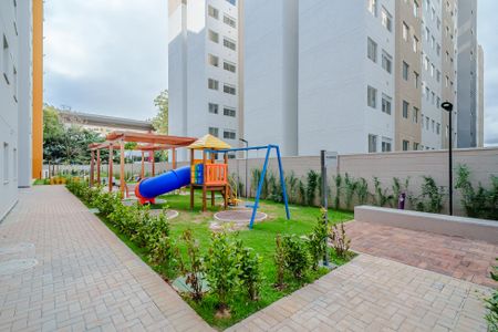 Apartamento à venda com 37m², 2 quartos e sem vagaÁrea comum - Playground