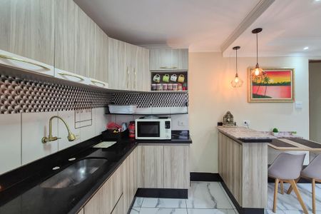 Cozinha e Área de Serviç de casa para alugar com 3 quartos, 100m² em Vila Santa Luzia, São Bernardo do Campo