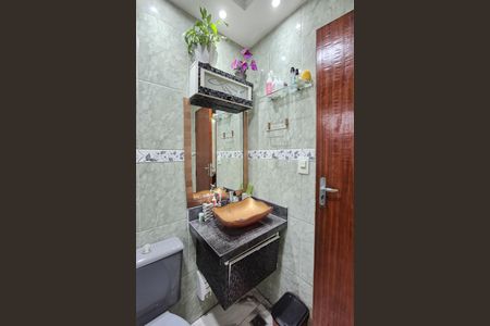 Casa para alugar com 100m², 3 quartos e 1 vaga Casa para alugar com 100m², 3 quartos e 1 vagaBanheiro Social