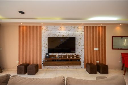 Casa à venda com 205m², 3 quartos e 2 vagas Casa à venda com 205m², 3 quartos e 2 vagasSala