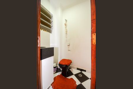Casa à venda com 205m², 3 quartos e 2 vagas Casa à venda com 205m², 3 quartos e 2 vagasLavabo