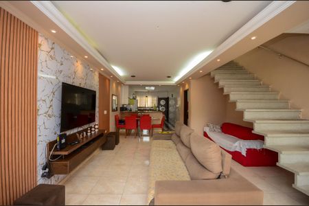 Casa à venda com 205m², 3 quartos e 2 vagas Casa à venda com 205m², 3 quartos e 2 vagasSala