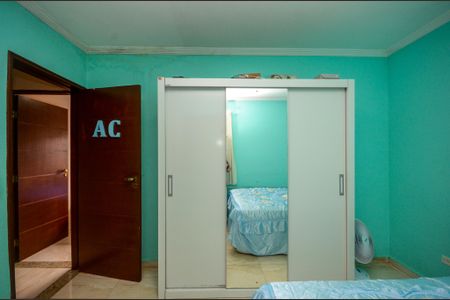 Casa à venda com 205m², 3 quartos e 2 vagas Casa à venda com 205m², 3 quartos e 2 vagasQuarto 1
