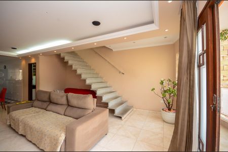 Sala de casa à venda com 3 quartos, 205m² em Parque Panamericano, São Paulo