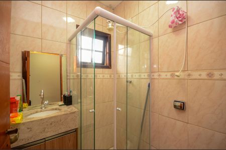 Casa à venda com 205m², 3 quartos e 2 vagas Casa à venda com 205m², 3 quartos e 2 vagasBanheiro 1