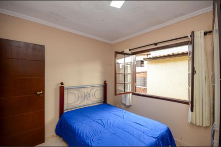 Casa à venda com 205m², 3 quartos e 2 vagas Casa à venda com 205m², 3 quartos e 2 vagasQuarto 2