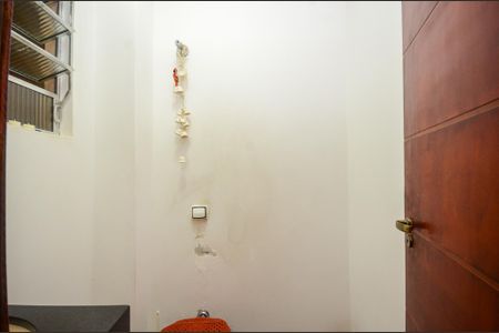 Casa à venda com 205m², 3 quartos e 2 vagas Casa à venda com 205m², 3 quartos e 2 vagasLavabo