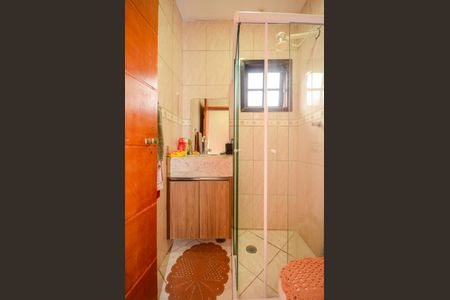 Casa à venda com 205m², 3 quartos e 2 vagas Casa à venda com 205m², 3 quartos e 2 vagasBanheiro 1