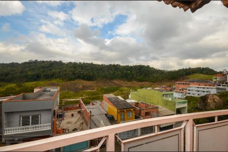 Casa à venda com 205m², 3 quartos e 2 vagas Casa à venda com 205m², 3 quartos e 2 vagasSuíte - Sacada