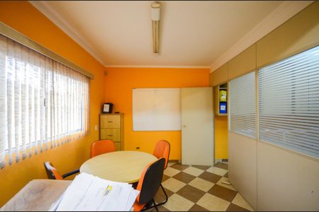 Casa à venda com 205m², 3 quartos e 2 vagas Casa à venda com 205m², 3 quartos e 2 vagasSala de reunião