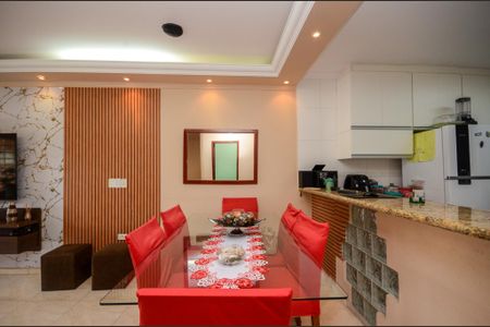 Sala de casa à venda com 3 quartos, 205m² em Parque Panamericano, São Paulo
