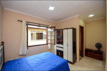Casa à venda com 205m², 3 quartos e 2 vagas Casa à venda com 205m², 3 quartos e 2 vagasQuarto 2