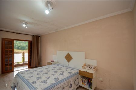 Suíte de casa à venda com 3 quartos, 205m² em Parque Panamericano, São Paulo