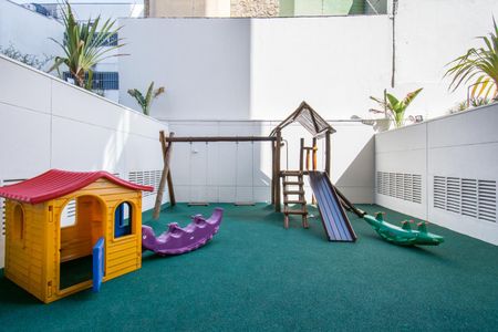 Apartamento à venda com 60m², 2 quartos e 1 vaga Apartamento à venda com 60m², 2 quartos e 1 vagaÁrea comum - Playground