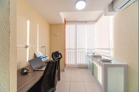 Apartamento à venda com 60m², 2 quartos e 1 vaga Apartamento à venda com 60m², 2 quartos e 1 vagaVaranda da Sala