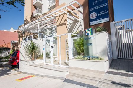 Apartamento à venda com 60m², 2 quartos e 1 vaga Apartamento à venda com 60m², 2 quartos e 1 vagaFachada e portaria