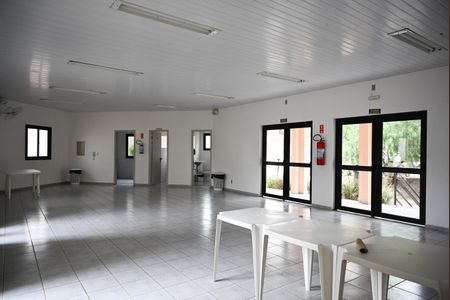 Apartamento à venda com 75m², 3 quartos e 1 vagasala de festas