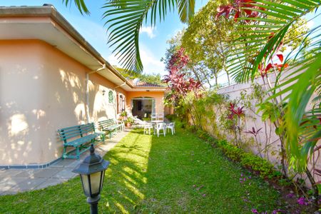 Casa à venda com 450m², 3 quartos e 4 vagas Casa à venda com 450m², 3 quartos e 4 vagasquinta