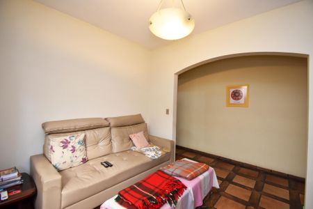 Casa à venda com 450m², 3 quartos e 4 vagas