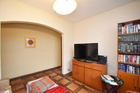 Casa à venda com 450m², 3 quartos e 4 vagas