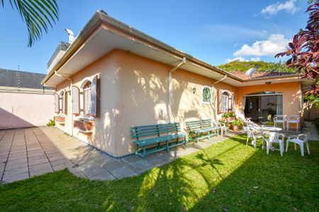 Casa à venda com 450m², 3 quartos e 4 vagas Casa à venda com 450m², 3 quartos e 4 vagasquinta