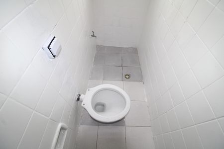 Banheiro de casa para alugar com 2 quartos, 72m² em Vila Baruel, São Paulo