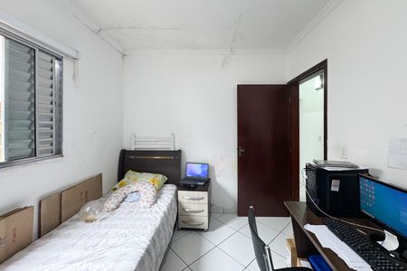 Casa à venda com 350m², 4 quartos e 2 vagas Casa à venda com 350m², 4 quartos e 2 vagasQuarto 1 - Casa 1