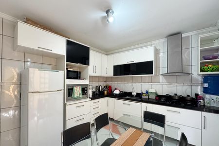 Casa à venda com 350m², 4 quartos e 2 vagas Casa à venda com 350m², 4 quartos e 2 vagasCozinha - Casa 1