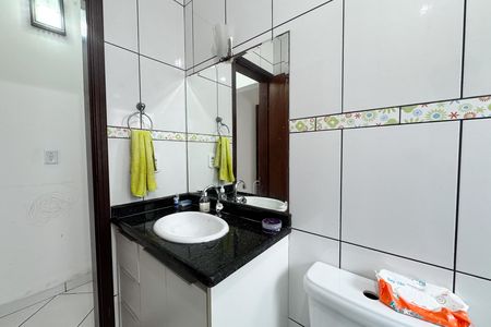 Casa à venda com 350m², 4 quartos e 2 vagas Casa à venda com 350m², 4 quartos e 2 vagasBanheiro 2 - Casa 1