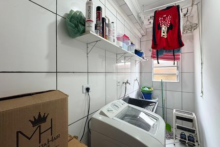 Casa à venda com 350m², 4 quartos e 2 vagas Casa à venda com 350m², 4 quartos e 2 vagasÁrea de Serviço - Casa 1